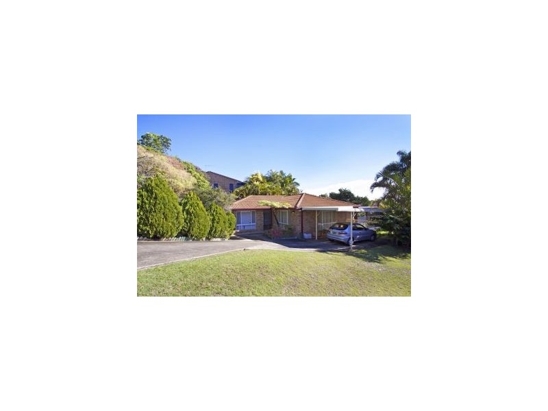 15 Widgee Ave, Banora Point NSW 2486