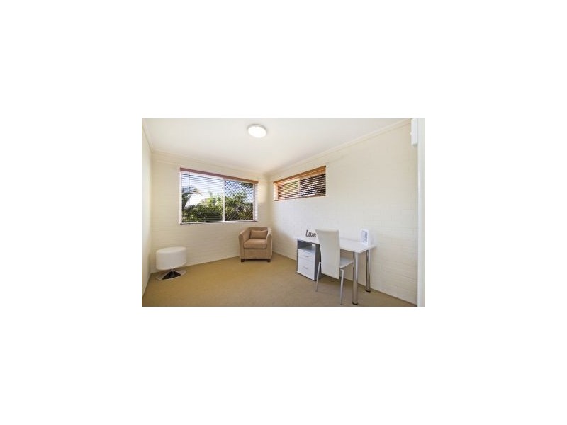 47 Stapylton Street, Coolangatta QLD 4225