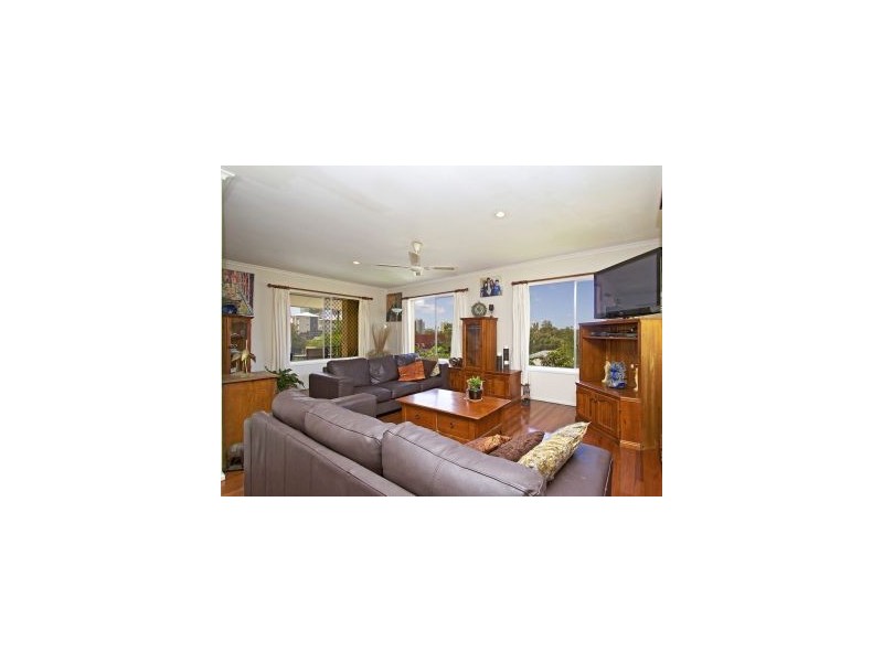 47 Stapylton Street, Coolangatta QLD 4225