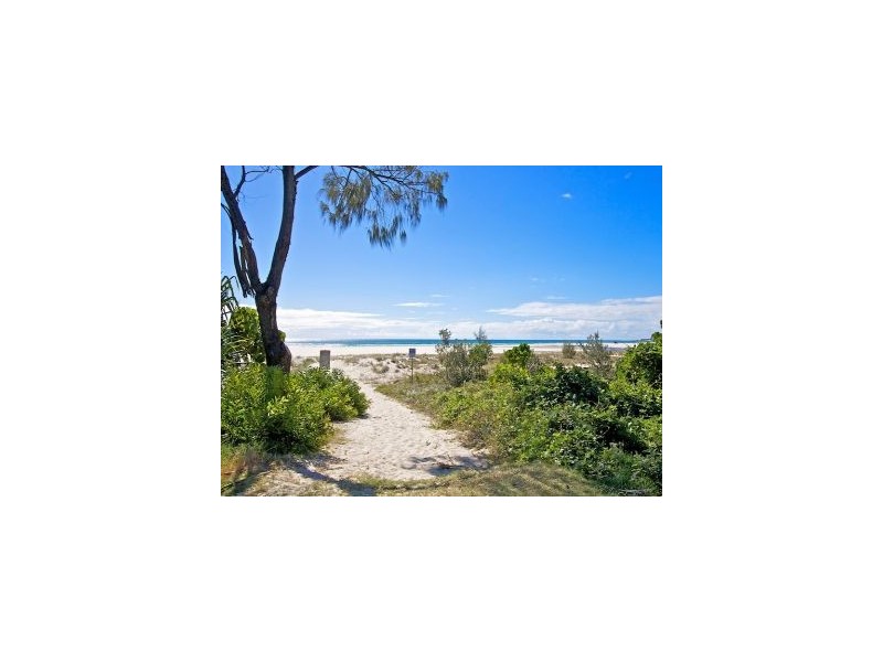 6 Yaralla, 16 Pacific Parade, Bilinga QLD 4225