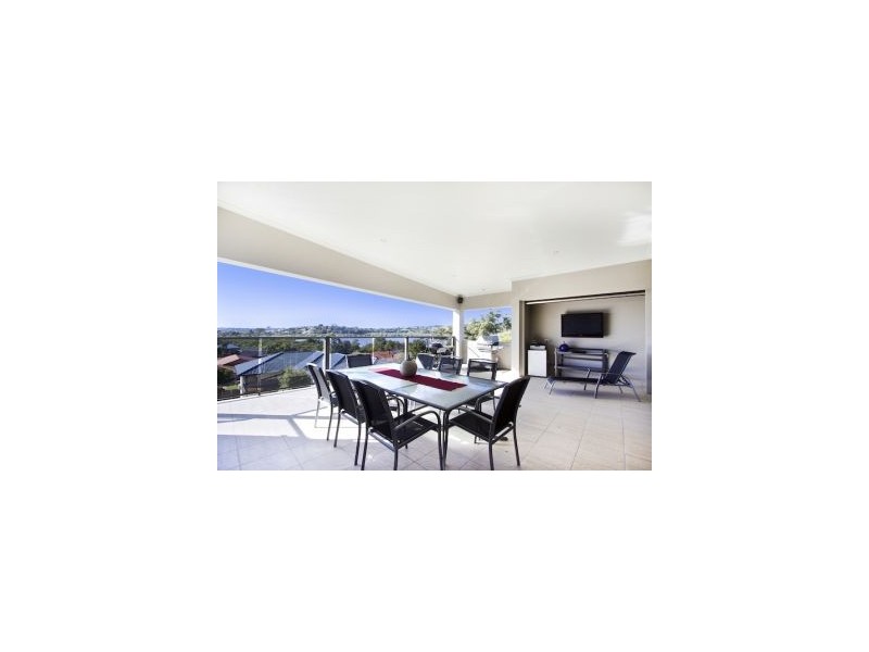 16 Daintree Close, Banora Point NSW 2486