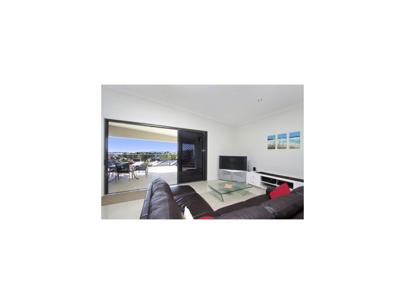 16 Daintree Close, Banora Point NSW 2486