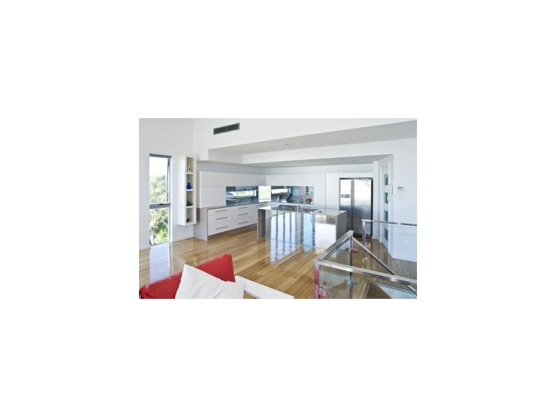 1/94 Pacific Parade, Bilinga QLD 4225