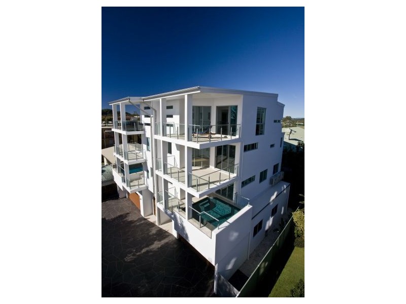 1/94 Pacific Parade, Bilinga QLD 4225