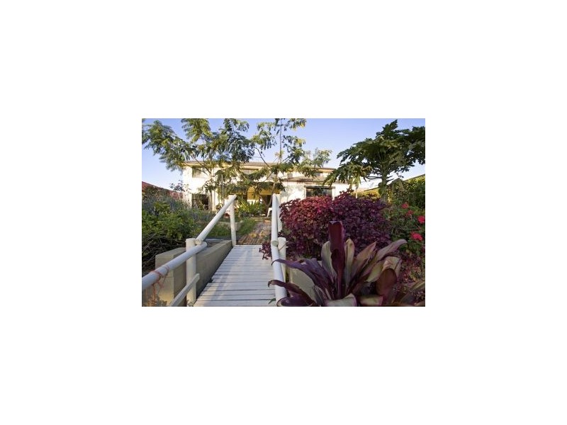 33 Daintree Close, Banora Point NSW 2486