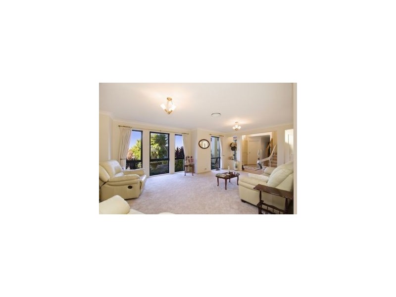 33 Daintree Close, Banora Point NSW 2486