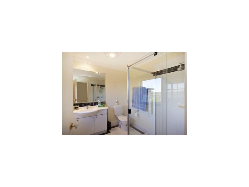 33 Daintree Close, Banora Point NSW 2486