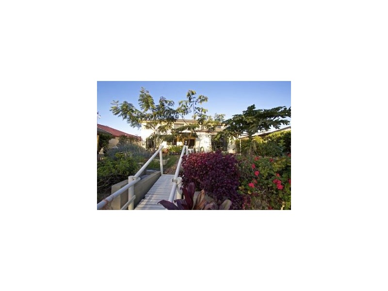 33 Daintree Close, Banora Point NSW 2486