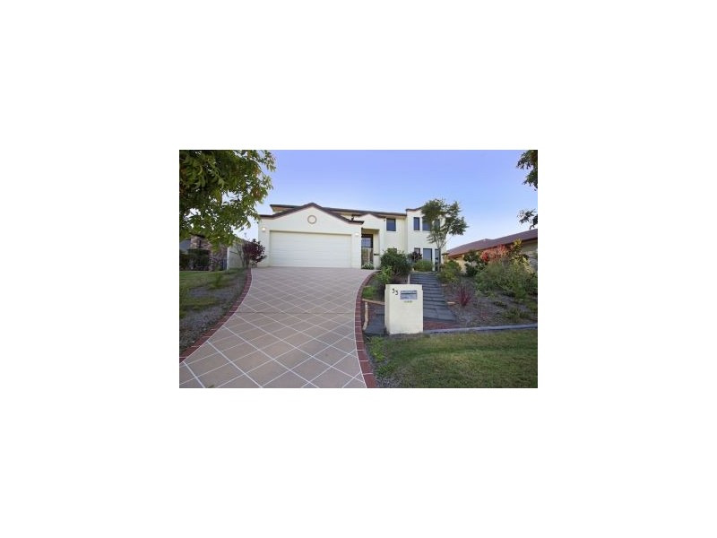 33 Daintree Close, Banora Point NSW 2486