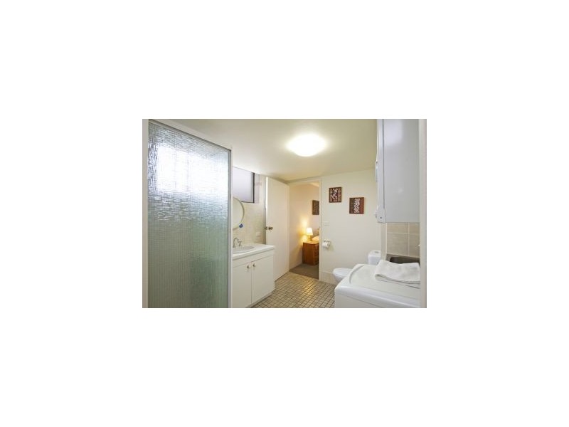 4-3 Ward Street ‘Eden Tower’, Rainbow Bay QLD 4225
