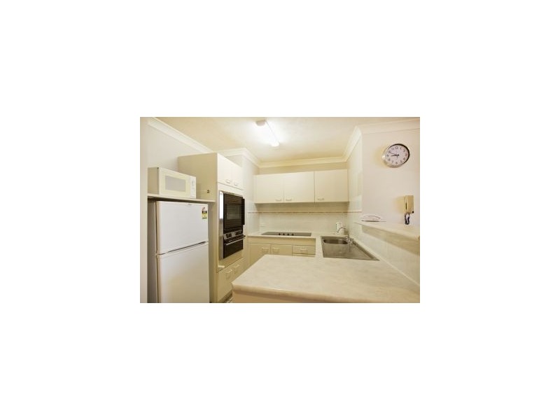 4-3 Ward Street ‘Eden Tower’, Rainbow Bay QLD 4225