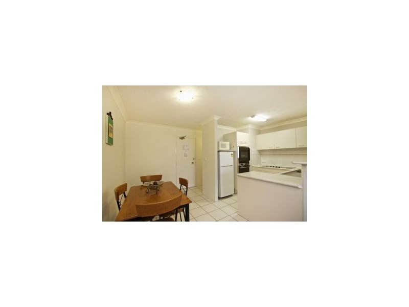 4-3 Ward Street ‘Eden Tower’, Rainbow Bay QLD 4225