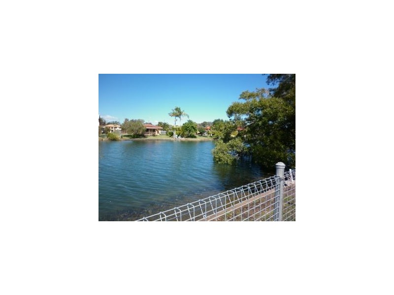 18 Bluewater Crescent, Tweed Heads NSW 2485