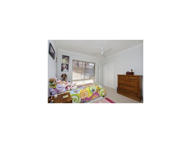 2/2  Daintree Close, Banora Point NSW 2486