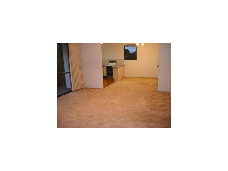 9/8  Mawarra Ave, Palm Beach QLD 4221