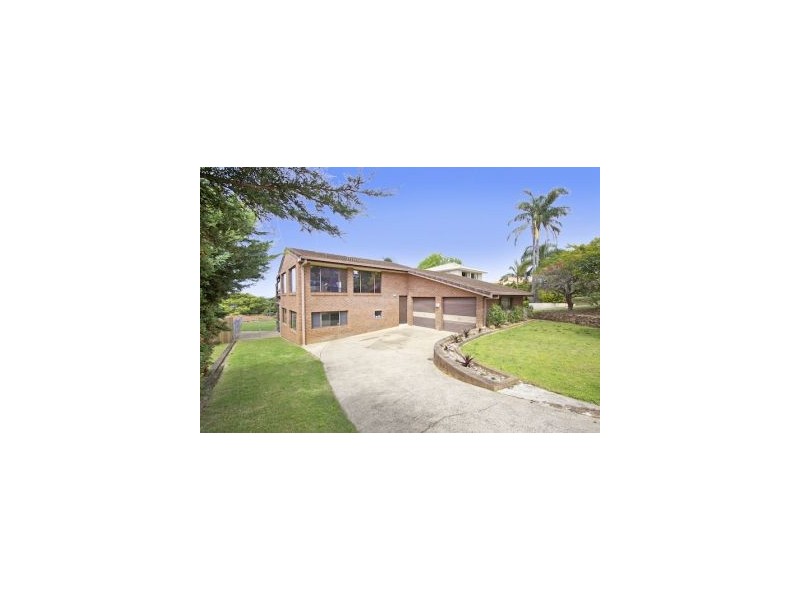 52 Oyster Point Road, Banora Point NSW 2486