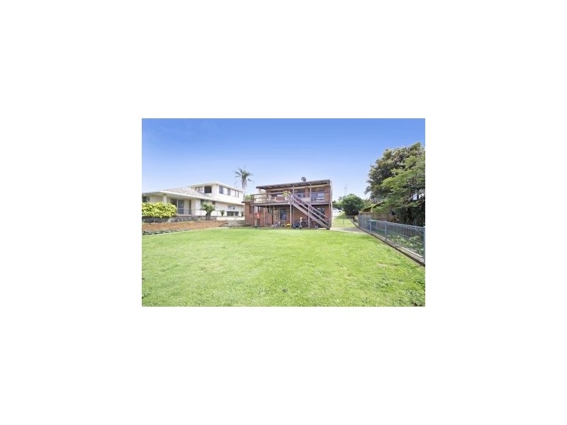 52 Oyster Point Road, Banora Point NSW 2486