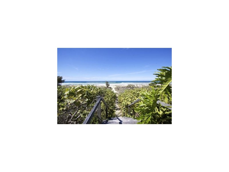 Bilinga QLD 4225