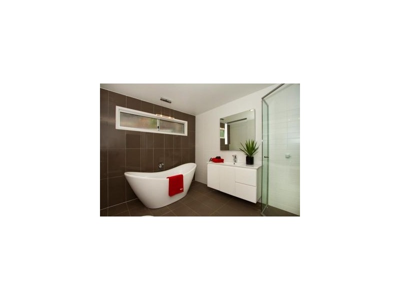 24 Vail Court, Bilambil Heights NSW 2486