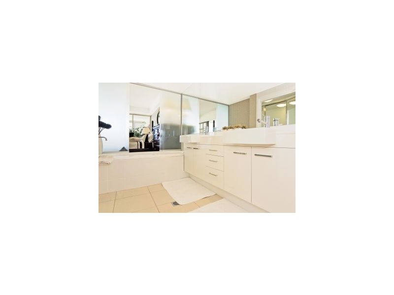 1401-110 Marine Pde ‘Reflection on the Sea’, Coolangatta QLD 4225