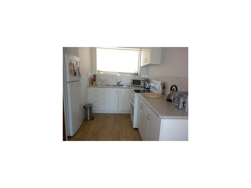 8 23 Coolangatta Road, Coolangatta QLD 4225