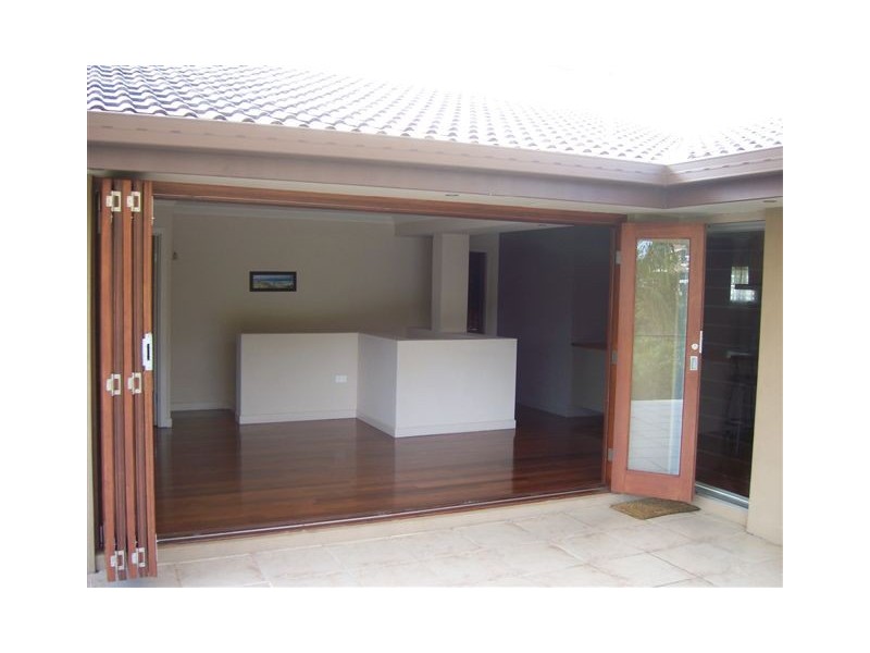 Coolangatta QLD 4225