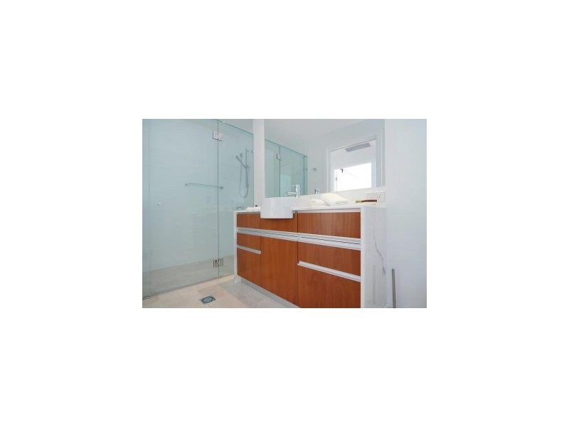 1705 Reflection 110-113 Griffith Street, Coolangatta QLD 4225