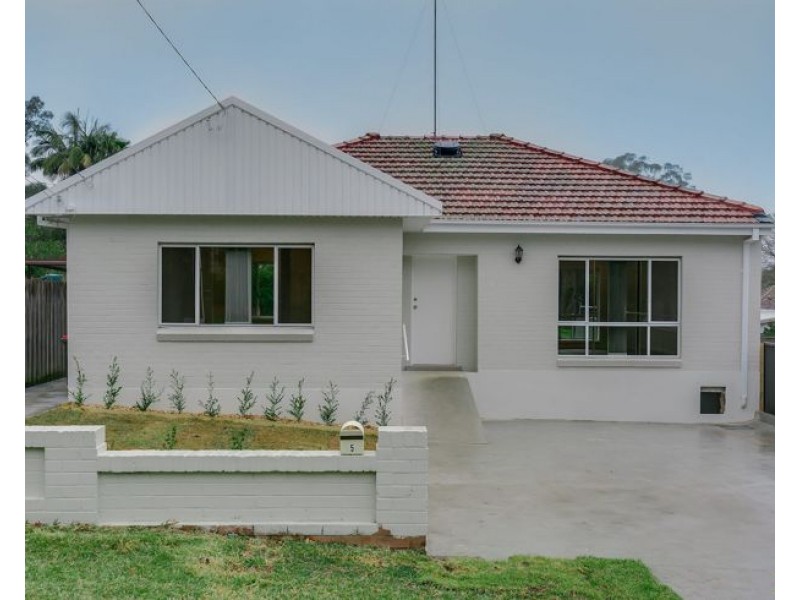5 Oakleigh Ave, Thornleigh NSW 2120