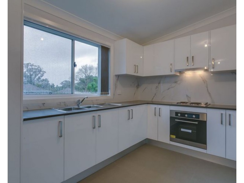 5 Oakleigh Ave, Thornleigh NSW 2120