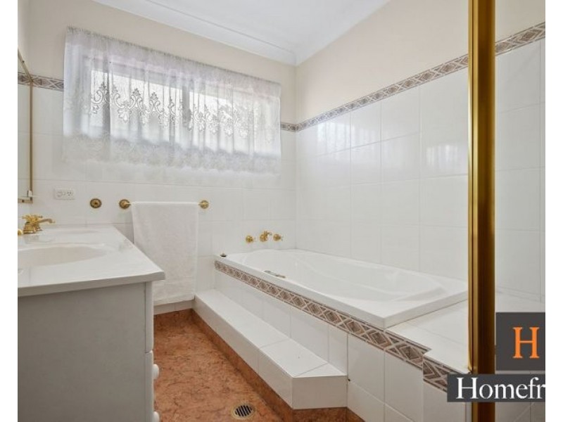 49 Oakleigh Avenue, Thornleigh NSW 2120