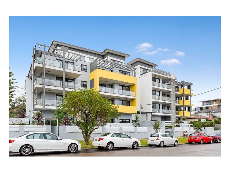 Unit 13 / 11-19 Thornleigh St, Thornleigh NSW 2120