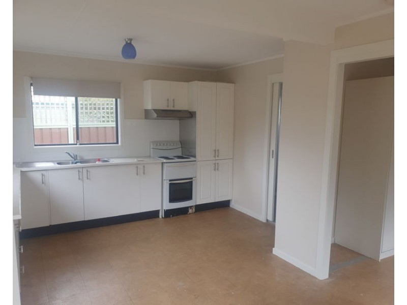 25 Mangariva, Lethbridge Park NSW 2770