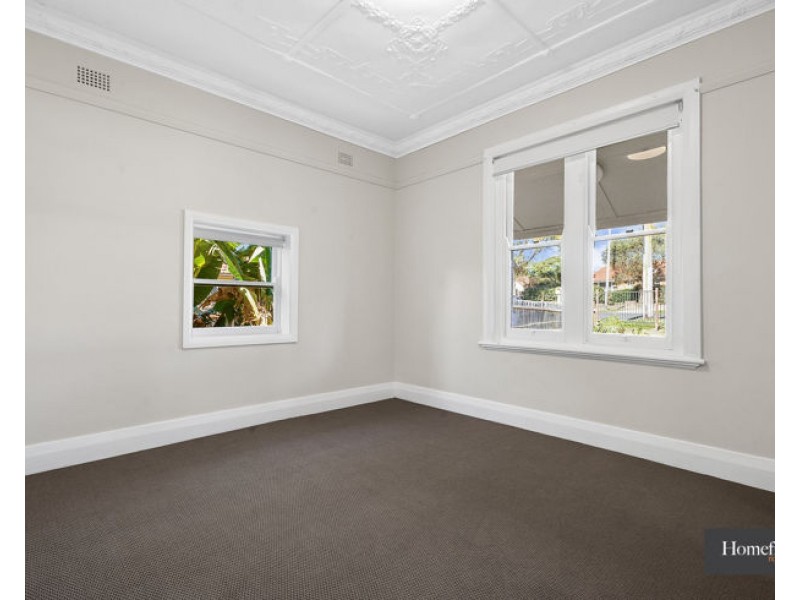 16 Duffy Ave, Thornleigh NSW 2120