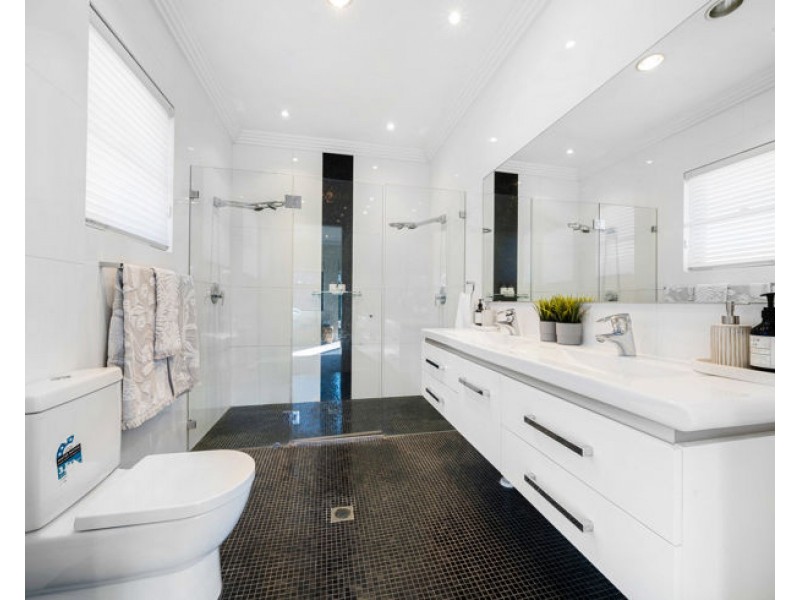 18 Dawson Avenue, Thornleigh NSW 2120