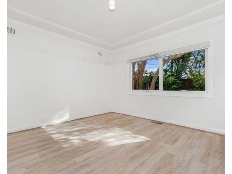 2B Thornleigh Street, Thornleigh NSW 2120