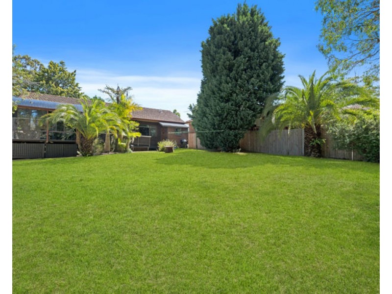 77 Duffy Ave, Thornleigh NSW 2120