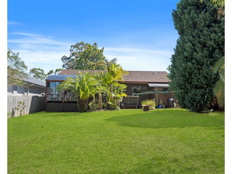 77 Duffy Ave, Thornleigh NSW 2120