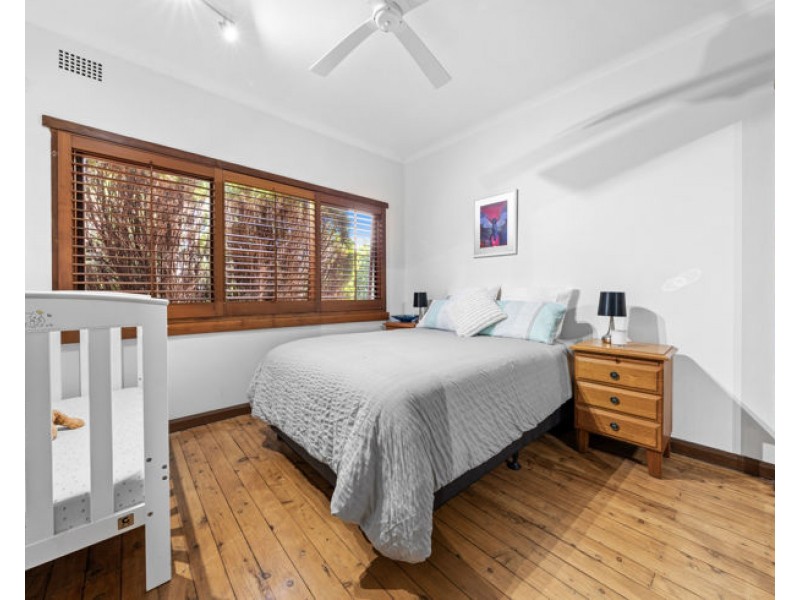 77 Duffy Ave, Thornleigh NSW 2120