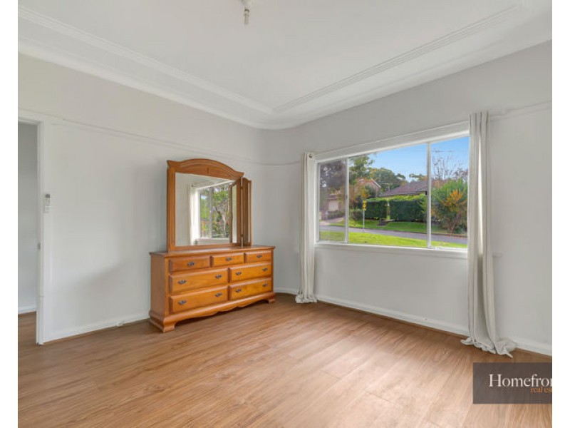 35 Oakleigh Ave, Thornleigh NSW 2120