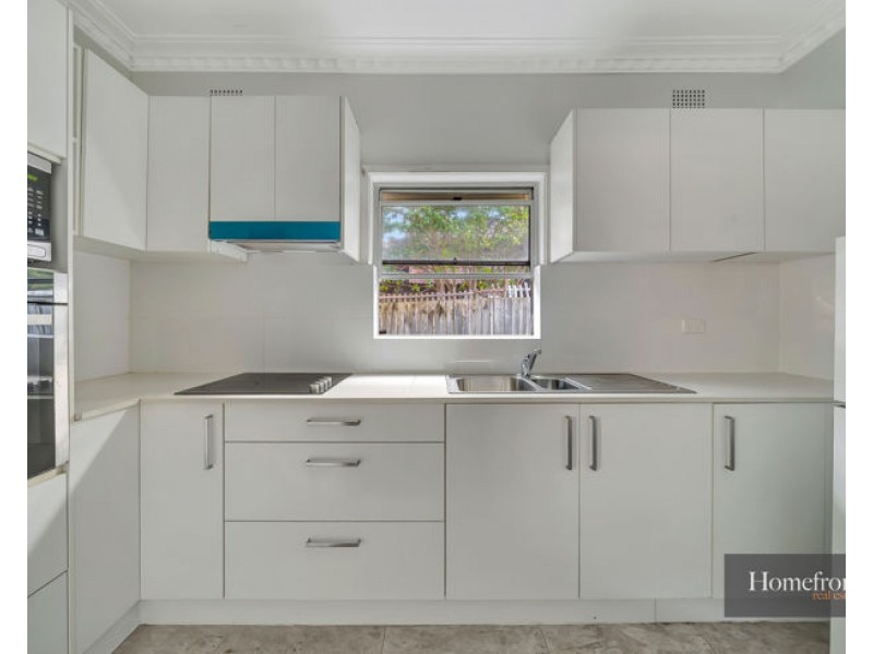 35 Oakleigh Ave, Thornleigh NSW 2120