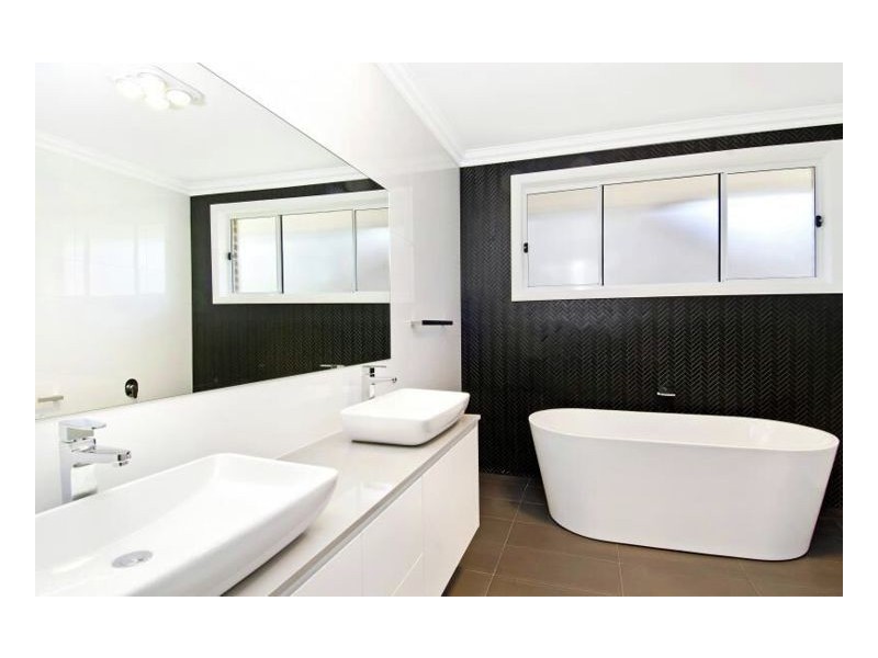 44 New Farm Road, West Pennant Hills NSW 2125