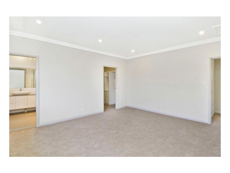 44 New Farm Road, West Pennant Hills NSW 2125