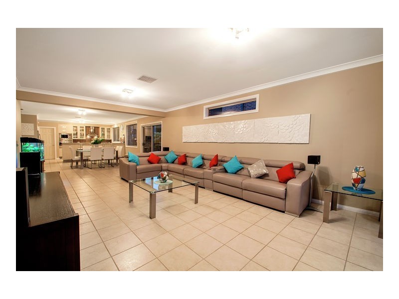 4 Borthwick Place, Castle Hill NSW 2154