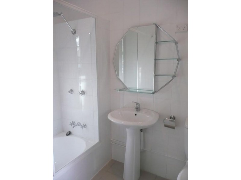 1/52 Boundary Rd, Pennant Hills NSW 2120