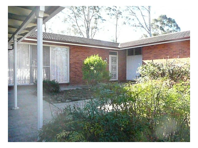 15 John Savage Cres, West Pennant Hills NSW 2125