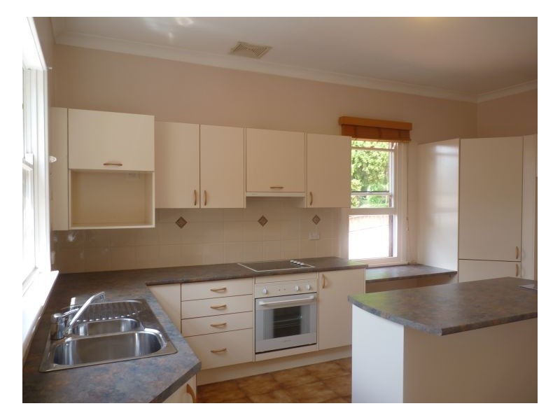 3 Southleigh Ave, Castle Hill NSW 2154