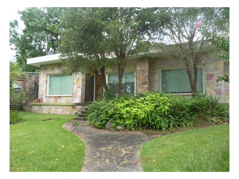 2 Beresford Rd, Thornleigh NSW 2120