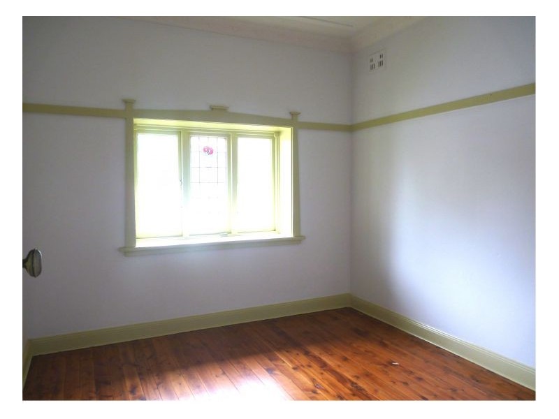 16 Station  Street, Thornleigh NSW 2120