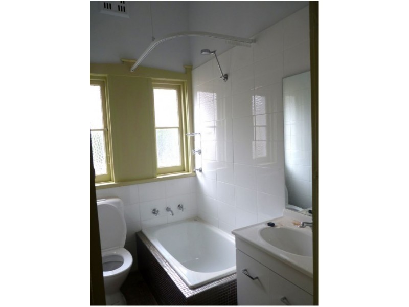 16 Station  Street, Thornleigh NSW 2120