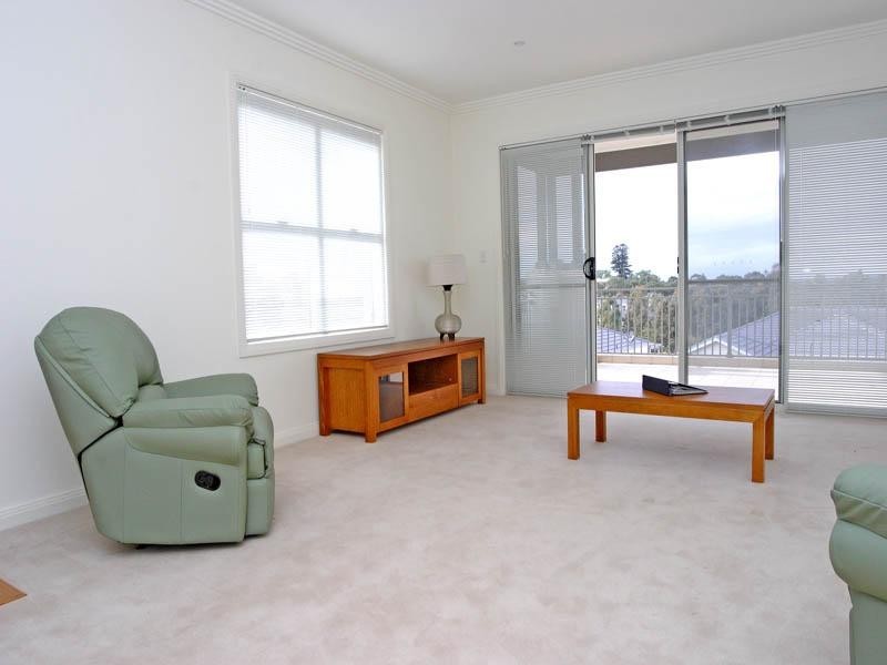 Macquarie Links NSW 2565